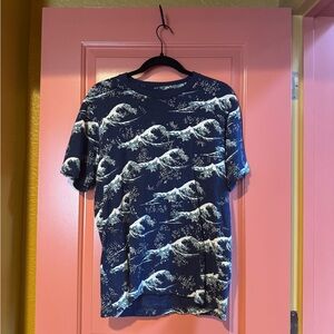 Uniqlo x Hokusai Blue Collab T-Shirt